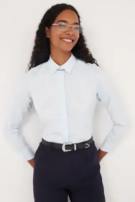 Tudors Kadın Slim Fit Dar Kesim Vucüda Oturan Uzun Kollu Gizli Düğme Detaylı Mavi Basic Gömlek