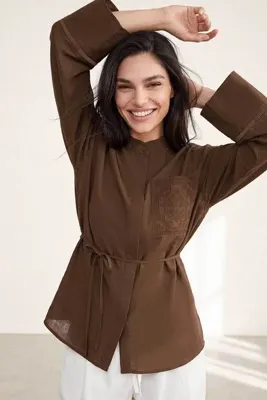 Hooopstore Nakış Detaylı Basic Sıcak Kahve Gömlek