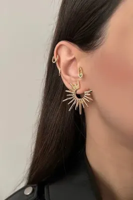 Okko Store Yarım Sivri Uçlu Küpe