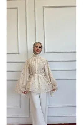 KEVRA Krem Puantiyeli Yarasa Kol Boğazlı Belden Bağlamalı Şifon Tesettür Tunik