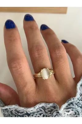 ringbox Kedigözü Taşlı Gold Yüzük