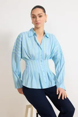 TRENDYOLMİLLA Mavi-Çok Renkli Çizgili Lycralı Bele Oturan Gömlek TWOAW26GO00113