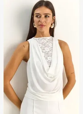 Shade Kadın Ön ve Arka Dantel Detaylı Degaje Yaka Bluz 2311 60286130 - Beyaz