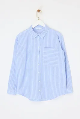 Drop by TrendyolMilla Mavi Dar Çizgili Flamlı Pamuklu Gömlek TDRSS26GO00005