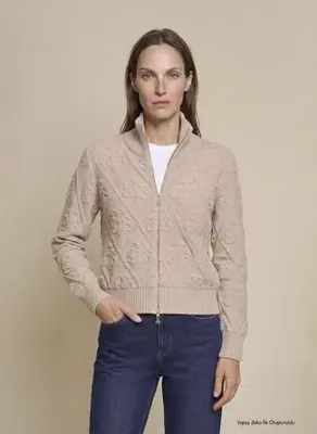 Brooks Brothers BBFW26FKO001 Bej Kadın Dik Yaka Desenli Triko Mont