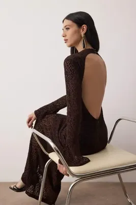 TRENDYOLMİLLA Koyu Kahverengi Flok Baskılı Tül Maxi Boy Astarlı Abiye Gece Mezuniyet Elbisesi TPRAW25EL00165