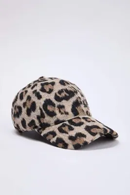 TRENDYOL SHOES Leopar Desenli Bej Örme Kadın Şapka TWOAW26SP00010