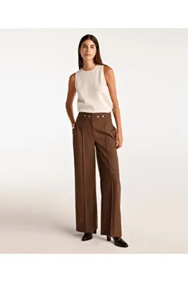 Yargıcı Düğme Detaylı Pantolon