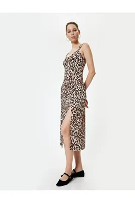 Koton Midi Elbise Askılı Leopar Desenli Yırtmaçlı Degaje Yaka Slim Fit