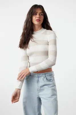 TRENDYOLMİLLA Ekru Crop Couple Pamuklu Renk Bloklu Triko Kazak TWOAW20KZ0255