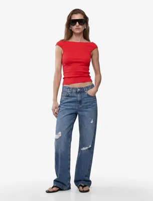 Koton Pamuklu Ribanalı Slim Fit Omzu Açık Madonna Yaka Tişört