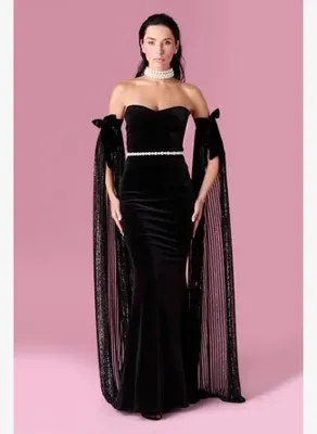 Nur Karaata Daisy Gown