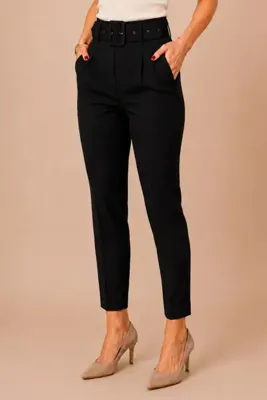 FlexiFit Slim Havuç Paça Kemerli Kadın Pantolon – Zamansız Şıklık, Maksimum Konfor, Modern Siluet