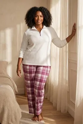 Trendyol Curve Ekru-Bordo Ekose Fermuarlı Yumuşak Kışlık Waffle Örme Pijama Takımı TBBAW26AI00048
