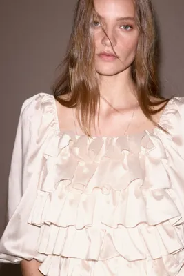 H&M Fırfırlı ve Kabarık Kollu Bluz