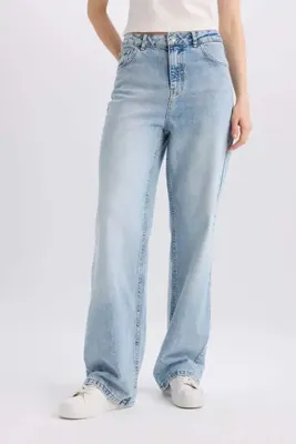 Defacto 90's Wide Leg Yüksek Bel Boru Paça Jean Pantolon E4269AX25SP