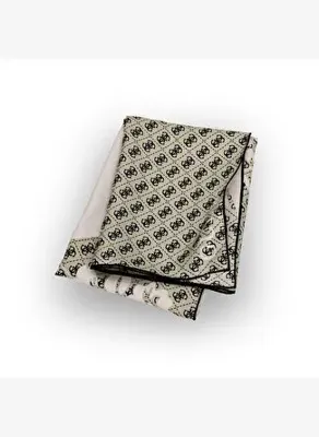 Guess Çiçek Desenli Yeşil Twill İpek 90X90 Eşarp