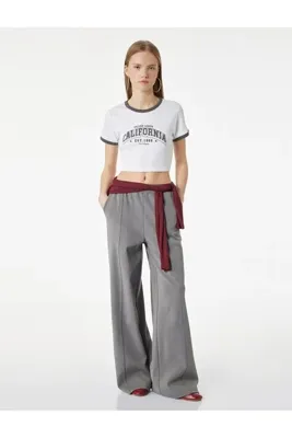 Koton Slim Fit Biyeli Kısa Kollu Bisiklet Yaka Pamuklu Baskılı Tişört