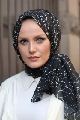 Stella Watershine Desenli Şifon Şal Modeli 72*180cm Siyah