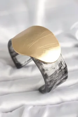 Genel Markalar Siyah Mermer Desen Akrilik Plastik Gold Daire Plaka Model Vintage Kadın Bilezik 5886