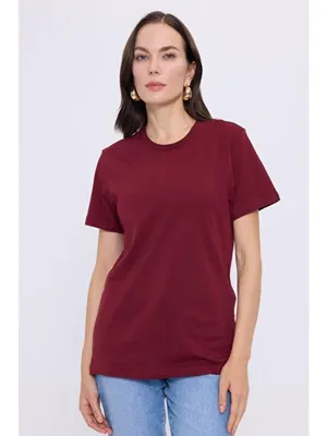 Tudors Kadın Slim Fit Dar Kesim Pamuklu Yumuşak Doku Elastanlı Esnek Kumaş Basic Bordo Bisiklet Yaka Tişört