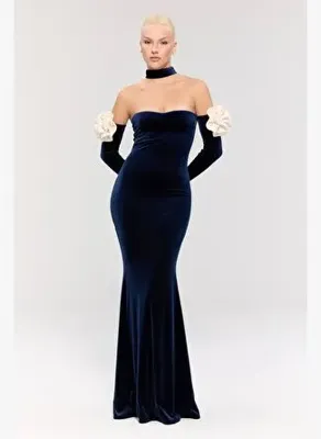 Nur Karaata Versailles Rose Navy Gown