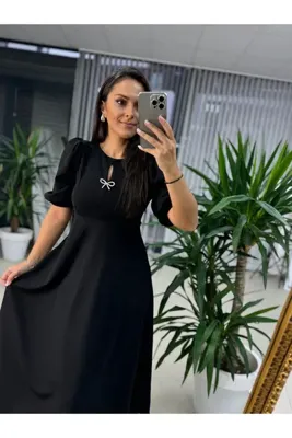 caddstore Fiyonk Broşlu Siyah Elbise