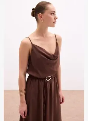 Sateen Degaje Yaka Dökümlü Bluz - Kahve