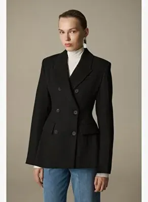 Vatkalı Bel vurgulu kruvaze blazer Siyah