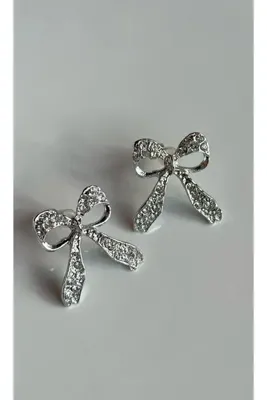Lavian Accessories Gümüş Renk Zirkon Taşlı Fiyonk Küpe