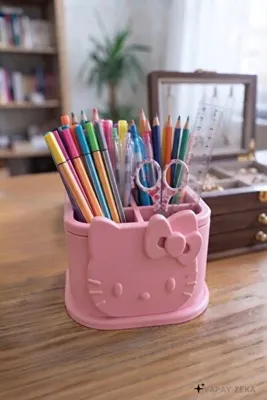 Küp Atölye Hello Kitty 4 Gözlü Kalemlik ve Makyaj Fırçası Organizeri