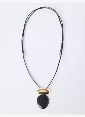 Jimmy Key Siyah Metal Charm Detaylı Bohem Retro Kolye