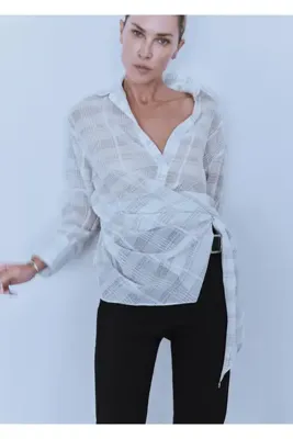 MANGO Woman Kareli geniş gömlek