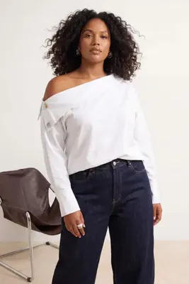 Trendyol Curve Beyaz Asimetrik Yaka Dokuma Bluz TBBSS26AF00197