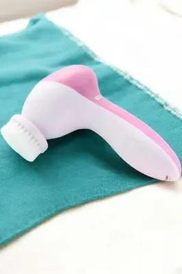 Generic Uzun Pil Ömrü ve Etkili Sonuçlar Sunan 5 Fonksiyonlu Cilt Bakım Cihazı