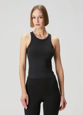 lululemon Align Waist-Length Siyah Racerback Atlet