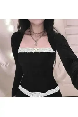 İsra Ayyıldız Moonstar Collection Kare Yaka Dantel Kurdele Detaylı Uzun Kollu Princess Bluz
