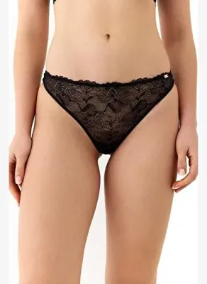 Amarelle Roma Siyah Dantelli String Külot