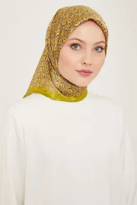 Armine Saf Sura İpek Eşarp 9134 - 06 Yağ Yeşili Çiçek Desen