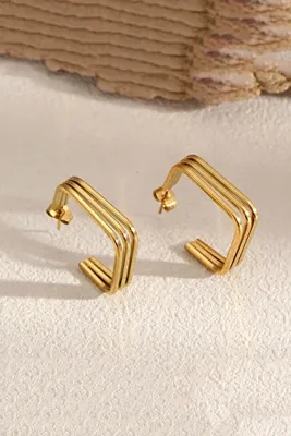 TREND COLLECTİON Modern Kare Tasarım Altın Kaplama Kadın Çelik Küpe
