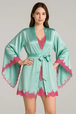 cherry queen Mint Yeşili Saten Dantelli Yarasa Kol Sabahlık – Kadın Şık Ev Giyim & Gecelik Üstü