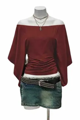 Köstebek Madonna Yaka Yarasa Kollu Düz Gothic Bluz