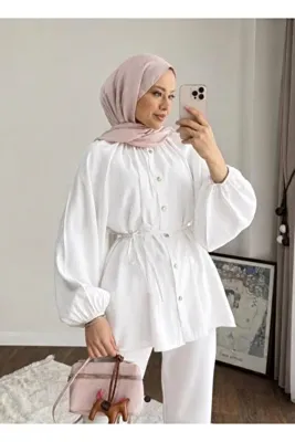 onlymoon Reglan Kol Oversize Bel Bağlamalı Tesettür Gömlek Kadın Beyaz Salaş Kesim Düğmeli Uzun Kollu Tunik Gömlek Günlük Şık Ofis Kombin Pamuk Dokulu Rahat Kalıp Mevsimlik Modest Giyim