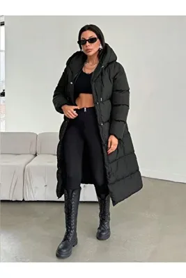 ladyzey Kadın Siyah Kapüşonlu Uzun Şişme Mont