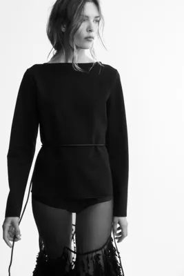 H&M Kayık Yakalı ve Kuşaklı Üst