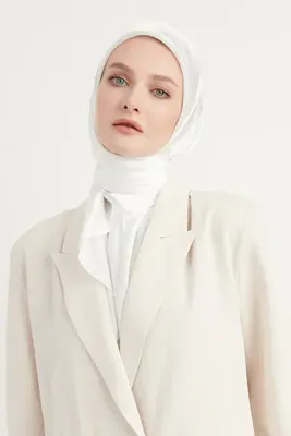 Şaless Tesettür Kadın Janjan-janjanlı Krinkıl Abiye Eşarp-inci Beyazı- 100x100cm