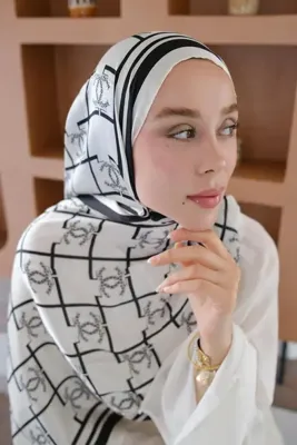 diorel C Şeritli Desen Monogram İpek Vual Şal Beyaz