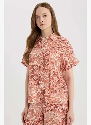 DeFacto Regular Fit Desenli Kısa Kollu Gömlek