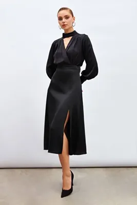 Sateen Yırtmaçlı Saten Etek - Siyah