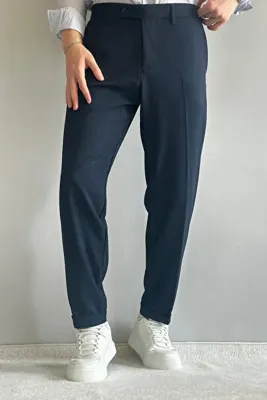 TRENDYOL MAN Lacivert Erkek Boyfriend Fit Kumaş Pantolon TMNAW26PL00017